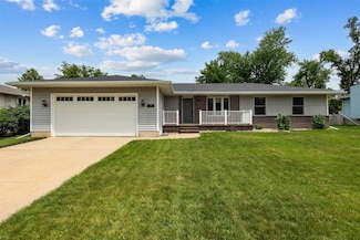 1265 40th Street Ct NW, Cedar Rapids, IA 52405