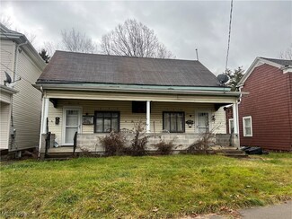 504 S 3rd St, Martins Ferry, OH 43935