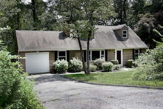 45 N Mountain Rd, Brookfield, CT 06804