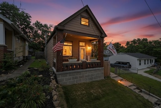 12 Amelia St, Newport, KY 41071