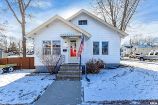 403 E High St, Davenport, IA 52803