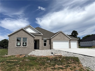 3104 Hattie Ln, Lowell, AR 72745