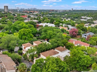 207 Grandview Place, San Antonio, TX 78209