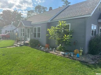 6713 W Lamoine St, Peoria, IL 61604