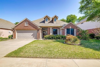 2513 Fairway View Dr, Burleson, TX 76028