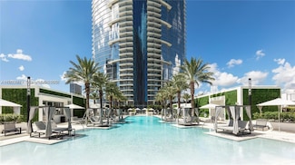 851 NE 1st Ave Unit 905, Miami, FL 33132