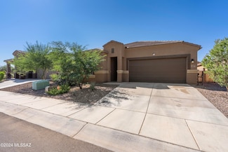9245 W Tenaza Ln, Marana, AZ 85653