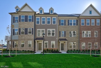 9 Gala Ct, Livingston, NJ 07039