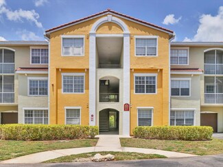 5551 Bentgrass Dr Unit 204, Sarasota, FL 34235
