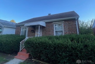 2816 Oakridge Dr, Dayton, OH 45417