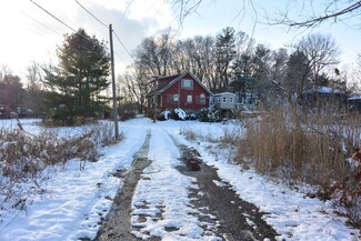 11 Daisy Ave, Saugus, MA 01906