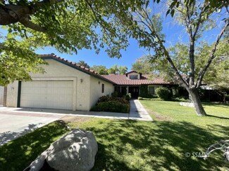 1129 Las Cruces Ct, Ridgecrest, CA 93555