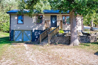 301 Amburgey Dr, New Albany, IN 47150