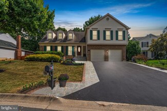 12 Dartmoor Ct, Olney, MD 20832
