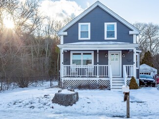 59 Liberty St, East Taunton, MA 02718