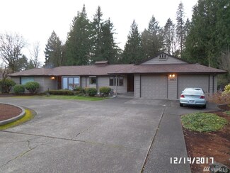 2933 Madrona Dr, Longview, WA 98632