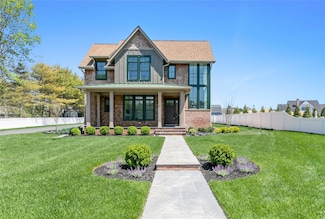 50 Depot Rd, Westhampton Beach, NY 11978