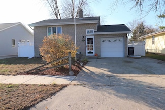 1814 S Willard Ave, Janesville, WI 53546
