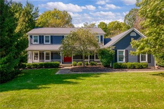 7422 Lascala Dr, Hudson, OH 44236