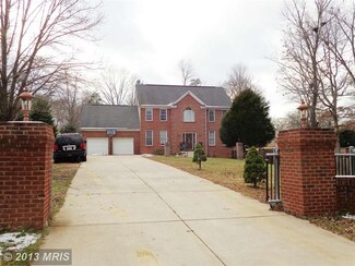 7406 Lake Dr, Manassas, VA 20111
