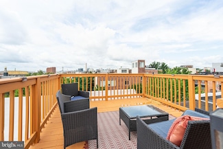 901 S Potomac St, Baltimore, MD 21224