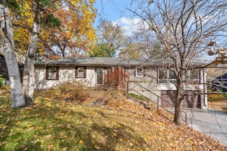5736 Dewey Hill Rd, Edina, MN 55439