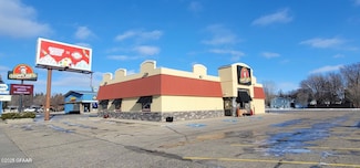 2909 S Washington St, Grand Forks, ND 58201