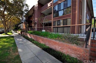 3200 W Riverside Dr Unit P, Burbank, CA 91505