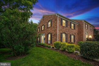 3141 Lindenwood Ln, Fairfax, VA 22031