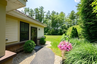 599 Washington St Unit 1, Pembroke, MA 02359