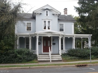 44 Leigh St, Clinton, NJ 08809