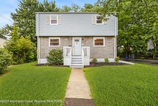 85 Barkalow Ave, Freehold, NJ 07728