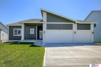 9221 S 177th St, Omaha, NE 68136