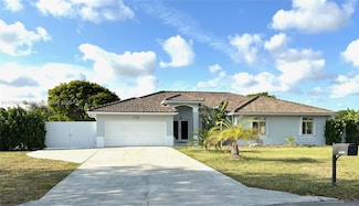 15433 SW 278th St, Homestead, FL 33032