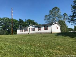 5140 S Reeves Rd, Underwood, IN 47177