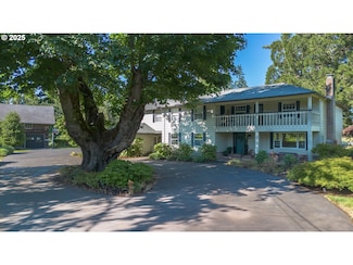 8758 Thurston Rd, Springfield, OR 97478