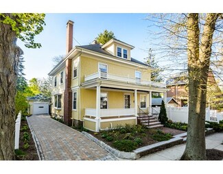 7 Danville St, West Roxbury, MA 02132