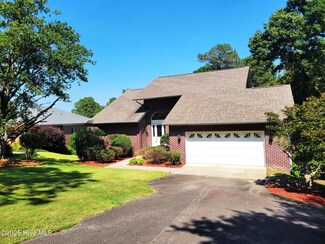 110 Clay Cir, Seven Lakes, NC 27376