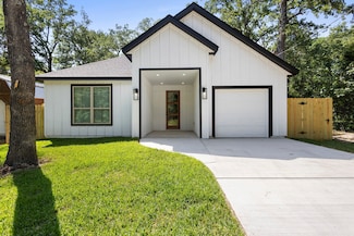 14815 Goliad Dr, Log Cabin, TX 75148