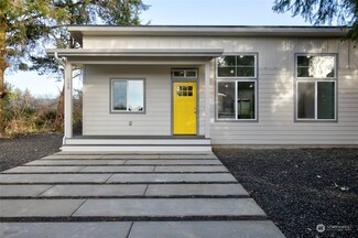150 N Wynoochee Dr SW, Ocean Shores, WA 98569