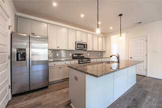 3929 Maze Runner Dr, Midlothian, VA 23112