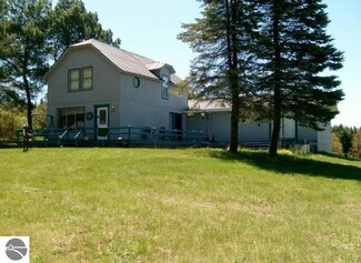 335 W Sharon Rd SW, Fife Lake, MI 49633