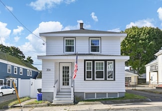 20 Franklin St, Peabody, MA 01960