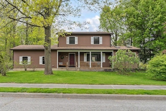 123 Joey Dr, Colchester, VT 05446