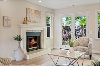 642 Centre Ct, Alameda, CA 94502