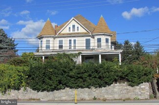 3832 Walnut St, Harrisburg, PA 17109