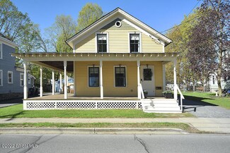 30 Crandall St, Glens Falls, NY 12801