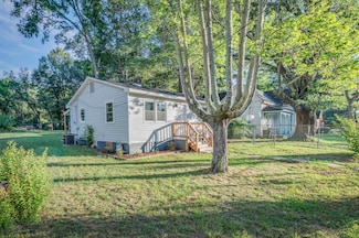115 Peachtree St, Gaffney, SC 29341
