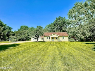 1570 Southwood Dr, Lima, OH 45805
