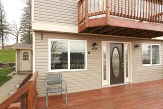 555 Lane 221 Hamilton Lake, Hamilton, IN 46742